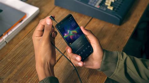 Большое количество пресс-фотографий Sony Xperia 5 II | BERRYBLOG