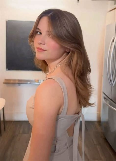 Raegan Revord in 2025 | Raegan, Beautiful women pictures, Celebrities