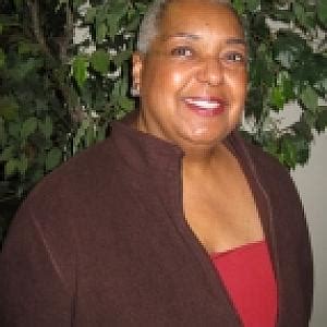 Yvonne LaRose | USC Center for Health Journalism