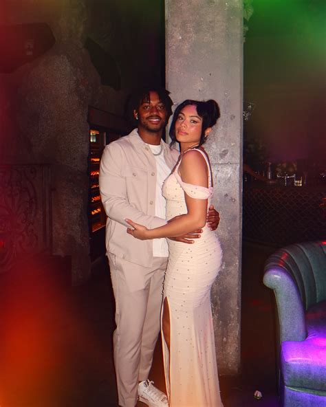 Victoria TAYLOR | Going GIBBY 🥰💍🤍🤍 | Instagram