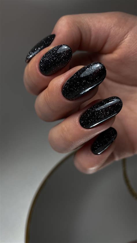 Чёрный маникюр | Cute acrylic nails, Nails, Nail salon decor