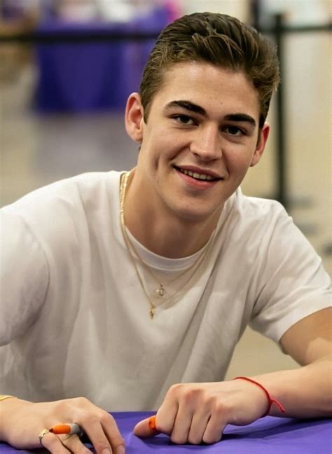 Hero fiennes tiffin photos – Artofit