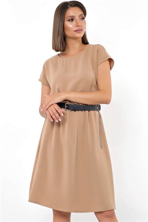 Эффектное однотонное платье | Fashion, Dress, Shoulder dress