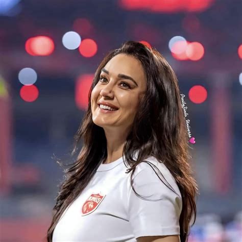 Team Preity Zinta - Naina 😘😘😘😘 chashmish 😍 | Facebook