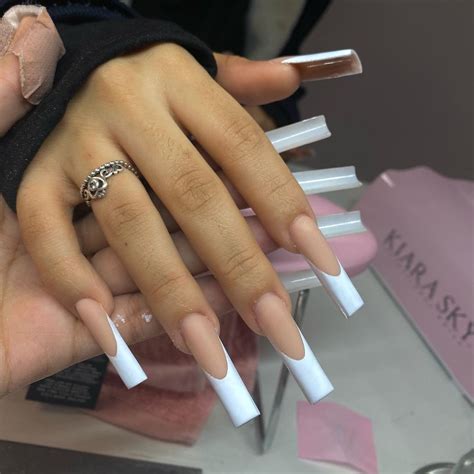 Long acrylic chrome french tip – Artofit