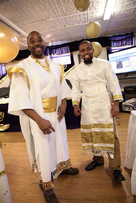 Israeli Clothing Men