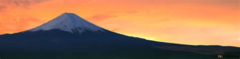 Mount Fuji Snowy Peak 2K wallpaper download