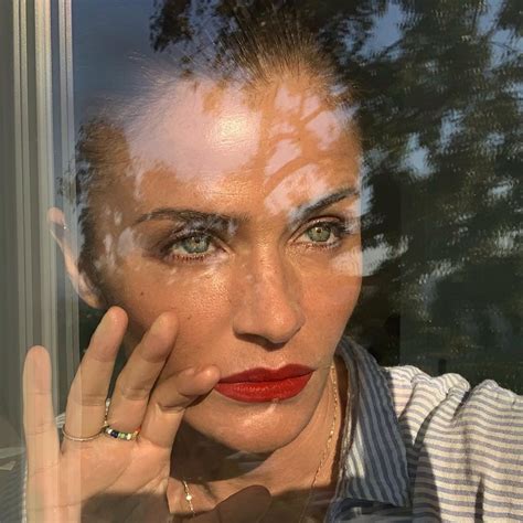 Helena Christensen, 50 : r/PrettyOlderWomen