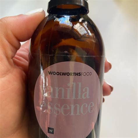 Vanilla essence from Woolworths Food - Vegan Product Reviews & Ratings ...