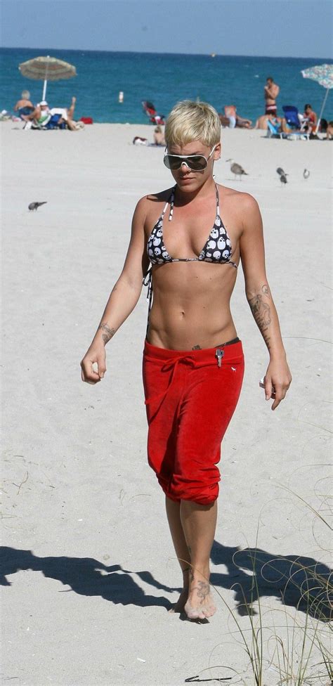 Pink, American singers, Female