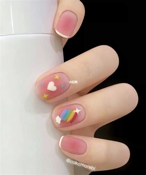 "Blush nails" are making a comeback: here's how to wear them