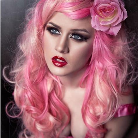 pink hair, red lips. | Pink hair, Beauty, Love hair