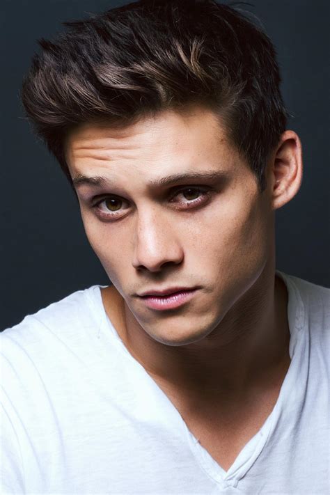 Timothy Granaderos - FilmAffinity
