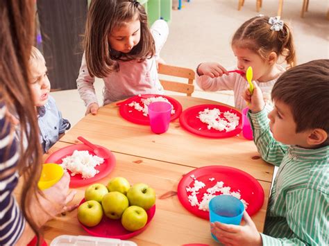 Kindergarten: Nur Hälfte der Plätze mit Vollberufstätigkeit vereinbar ...