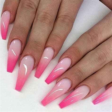 Uñas acrílicas ombre rosa perfectas para el verano de 2019