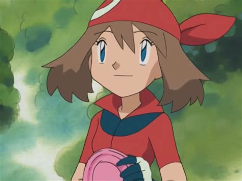 smiling  beautifly  holding  frisbee  advanceshipper