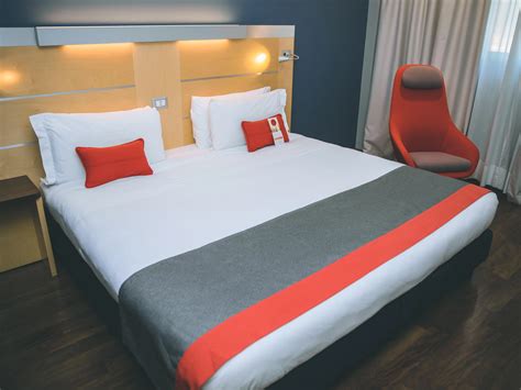 Holiday Inn Express Milan - Malpensa Airport Guest Room & Suite Options