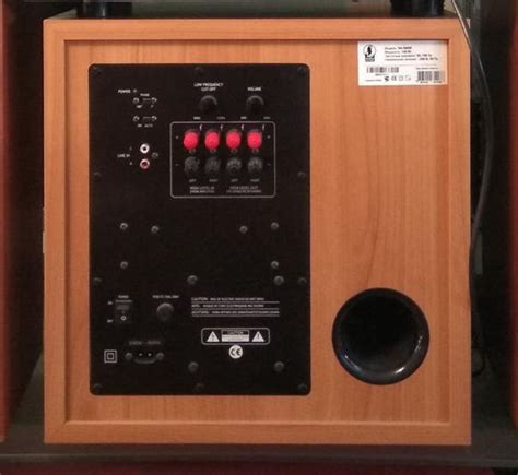 Продам недорого огромный активный сабвуфер SVEN AUDIO HA-680W.