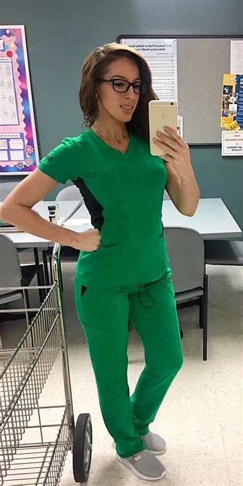 BeneFIT Emerald Green Scrubs. | Scrubs outfit, Nurse outfit scrubs