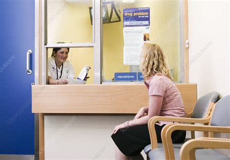 Hospital pharmacy - Stock Image - M640/0226 - Science Photo Library