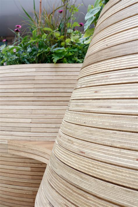 Lacuna - Social Distancing Bench - London Festival of Architecture