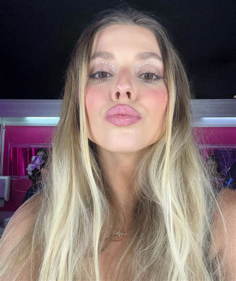 Marinajuicyblonde Nude