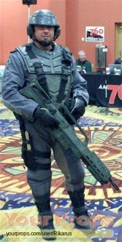 Starship Troopers Mobile Infantry armor and uniform original movie costume