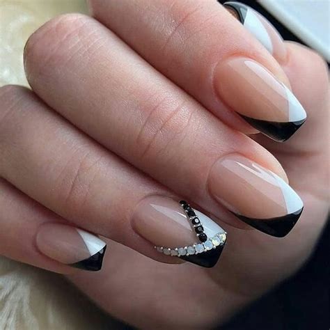 красивый дизайн ногтей на квадратные ногти - uniformcustomize