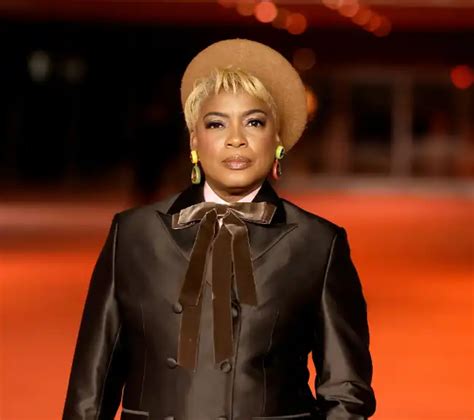 After Years of Silence—Is Aunjanue Ellis-Taylor Married? - Veja Store Site
