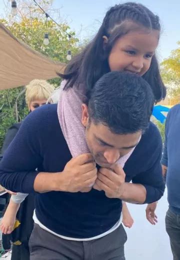 ms dhoni  wife sakshi   daughter ziva dance   punjabi