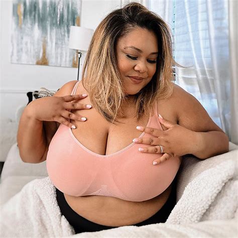 Best Plus Size Bras: The Ultimate Shopping Guide