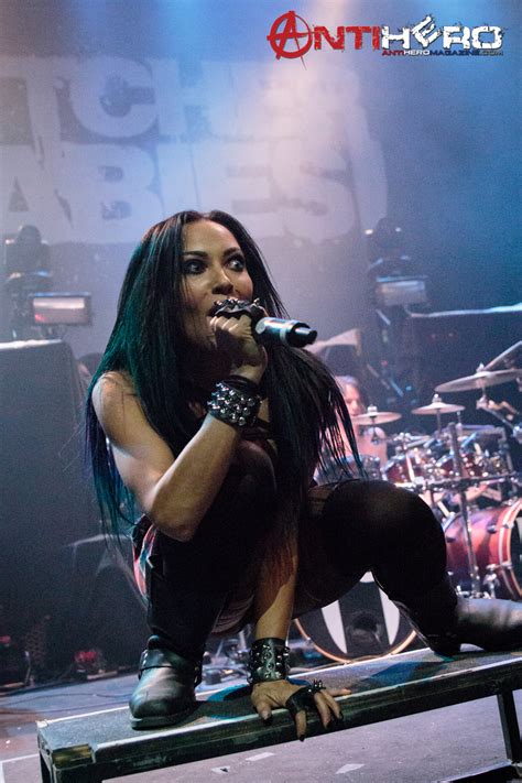 Carla Harvey Wallpaper