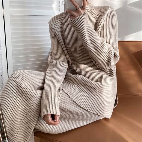 30+ Cozy Aesthetic Outfits You'll Want to Live in Year-Round - Life ...