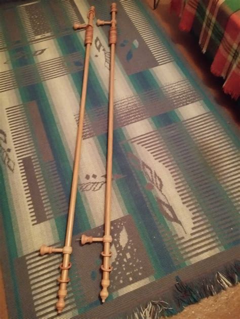 Дървени корнизи,цвят златен дъб. гр. Пловдив Център • OLX.bg