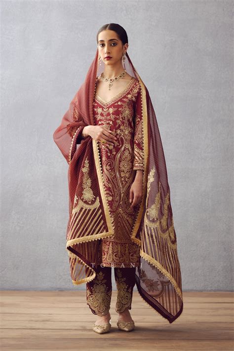 Pin by harjeet kaur on My dress ginni wedding | Boutique dress designs