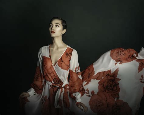 TPM-Alana Lee-Hand Painted Backgrounds-example (7) — The Portrait Masters