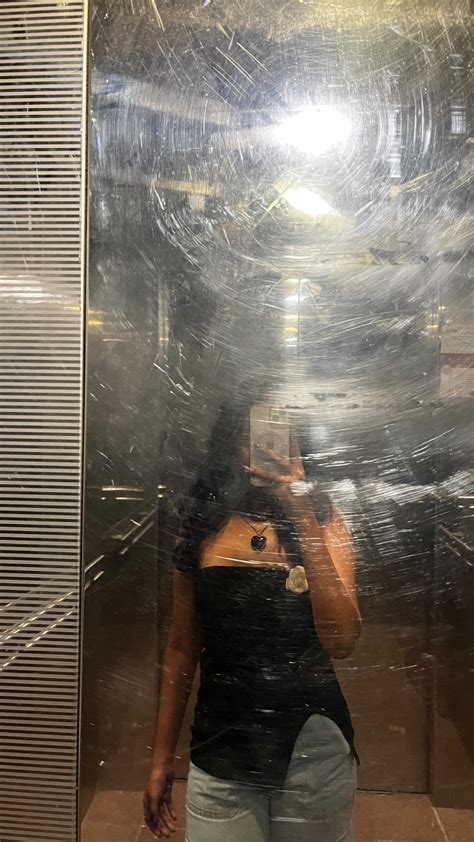 @saraabhosle | Look what you made me do 👾🍇🍷 Shade : violet 🎀 Hair