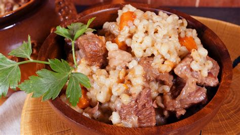 Каша перловая с мясом томлёная - пошаговый рецепт с фото (5588 просмотров)