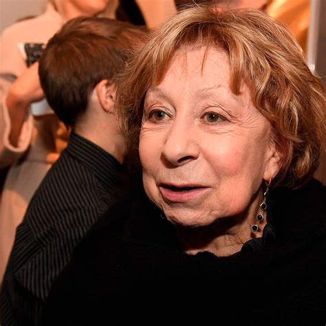 "Лишь в Германии обрела долгожданную свободу", - Лия Ахеджакова ...