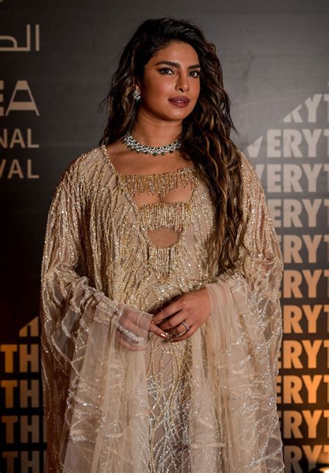 Priyanka reveals the biggest obstacle in Hollywood love 1