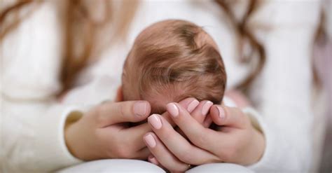 Кровоточащие мозоли, или Дети без родителей