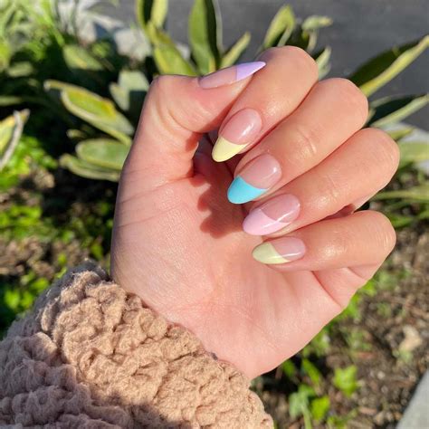 Almond Tip Nails One Color
