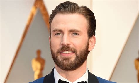 Chris Evans, el hombre más sexy del mundo y fan de Shakira