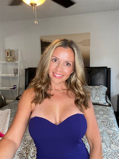 198 best u/mandy_midwest images on Pholder | Milf, Braless and Hot Moms