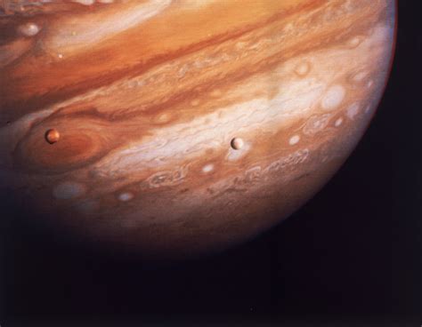 Does Time-Lapse Video Show Europa and Io Orbiting Jupiter? | Snopes.com