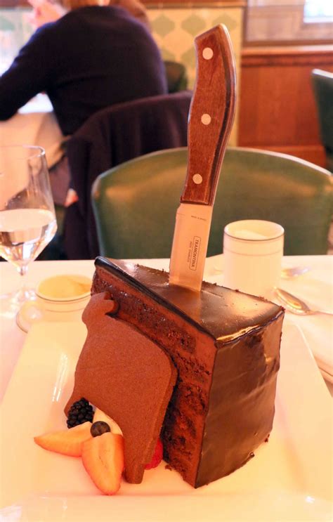 Smith & Wollensky Restaurant Review: An All-American Weekend Brunch on