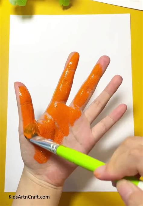 Easy Handprint Fish Step-by-Step Craft Tutorial For Beginners - Kids ...
