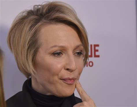 Куда пропала Яна Чурикова, которая 8 лет вела «Фабрику звёзд», из-за ...