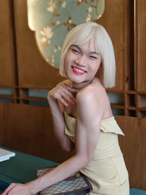 大马网红Bryan Wee⚡难得正经+认真翻唱《乌梅子酱》！网惊呆：第一次觉得好听！（内附视频）