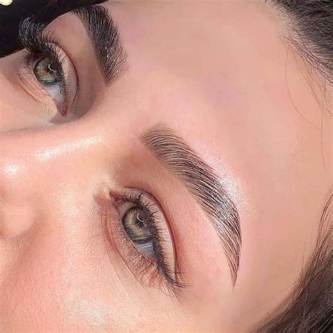 Instagram | Thick eyebrow shapes, Brows, Eyebrows